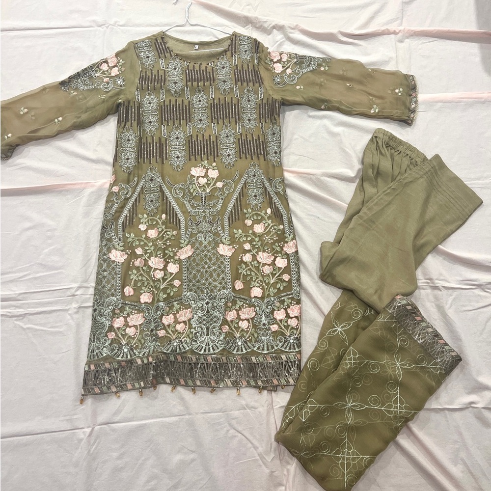 Green Silver Pakistani Salwar Kameez New Indian Traditional 3 Piece Suit Set